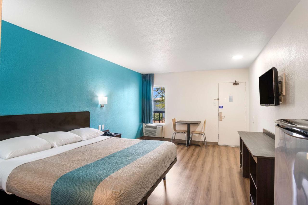 Motel 6-Lexington, Ky - Airport Kültér fotó
